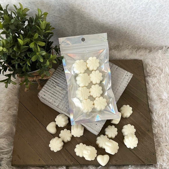 Sweater Weather X Sweet Cinnamon Pumpkin ~ Bath and Body Works Candle Wax Melts - Picture 6 of 6